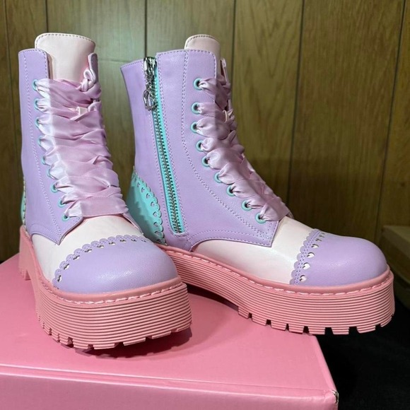Dolls Kill Shoes - Dolls Kill‎ Pastel pink and purple platform combat boots NEW Size 10 Womens